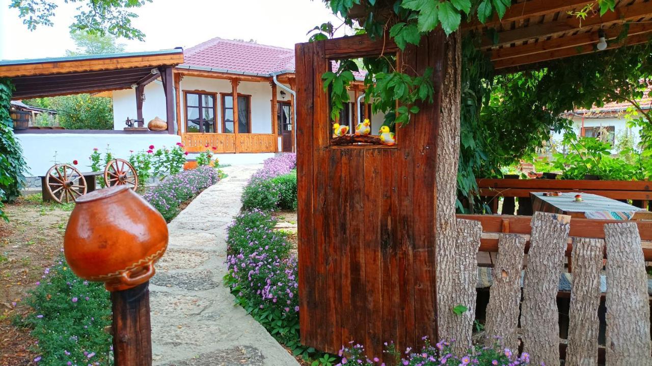 Готель Babinata Kashta-Srebarna Sreburna Екстер'єр фото